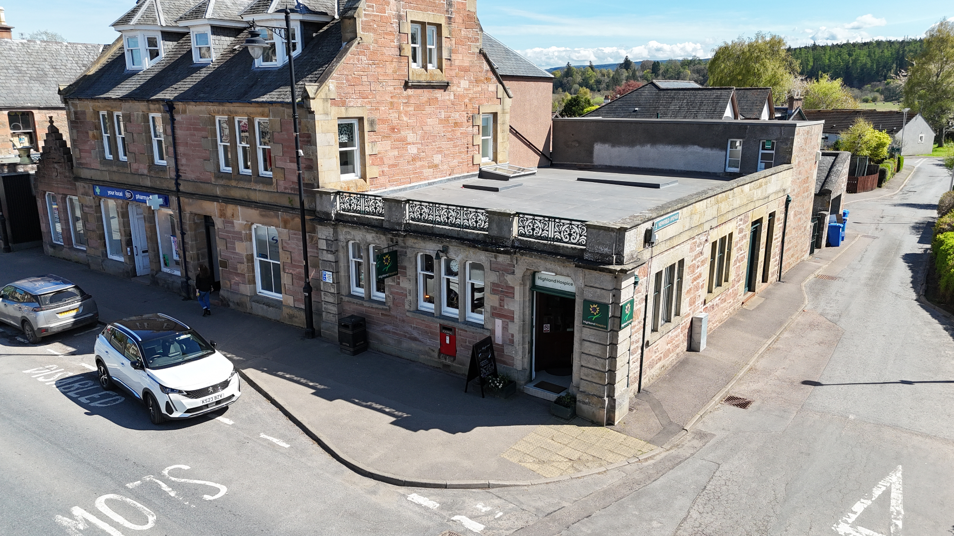Highland Hospice charity shop storefront in Beauly